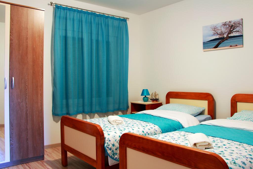 Ljubica Kastel Gomilica Apartment *